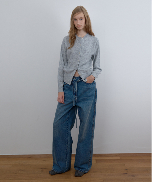 CACELE(カッセル)の「WIDE LEG BELTED JEANS, WASHED BLUE(デニムパンツ・レディース・スカイブルー・SMALL/MEDIUM)」の3枚目の写真