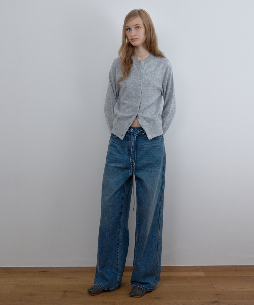 CACELE(カッセル)の「WIDE LEG BELTED JEANS, WASHED BLUE(デニムパンツ・レディース・スカイブルー・SMALL/MEDIUM)」の5枚目の写真