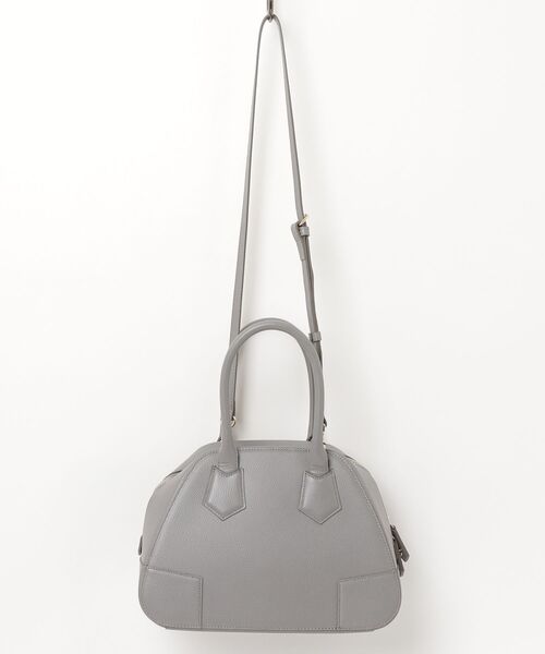 Vivienne Westwood MAN（ヴィヴィアンウエストウッドマン）の「EXECUTIVE LEATHER YASMIN BAG（Tシャツ/カットソー・メンズ・ブラック・FREE）」の2枚目の写真