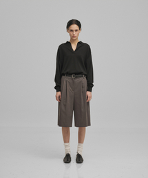 w. Officer Bermuda Pants (Graphite)