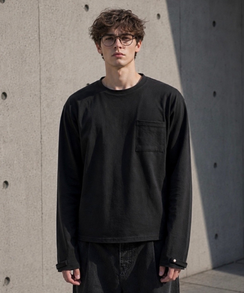 UNLOADER（アンローダー）の「スタッズセミクロップロングスリーブ[ブラック]（Tシャツ/カットソー・メンズ・その他・X-LARGE）」の3枚目の写真