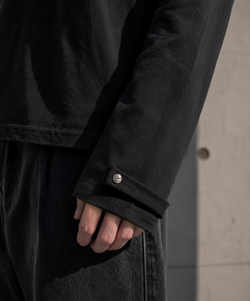 UNLOADER（アンローダー）の「スタッズセミクロップロングスリーブ[ブラック]（Tシャツ/カットソー・メンズ・その他・X-LARGE）」の5枚目の写真