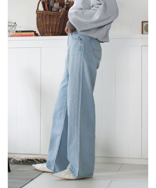 Ungrid（アングリッド）の「ライトオンスストレートデニム（デニムパンツ・レディース・ライトブルー・25inch/24inch/26inch）」の3枚目の写真