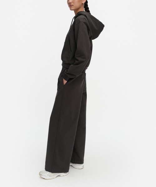 marimekko(マリメッコ)の「【kioski】Joggi Unikko / hoodie(パーカー・レディース・ブラック・SMALL/MEDIUM)」の2枚目の写真