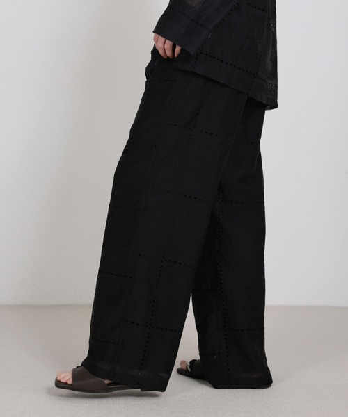 select MOCA(セレクトモカ)の「パッチワークエンブロイダリーパンツ【セットアップ可】(その他パンツ・レディース・ホワイト/ブラック/ブラウン・FREE)」の17枚目の写真