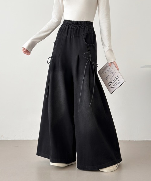 ABITOKYO（アビトーキョー）の「レースアップデニムワイドパンツ（デニムパンツ・レディース・ブラック/ブルー・FREE）」の2枚目の写真