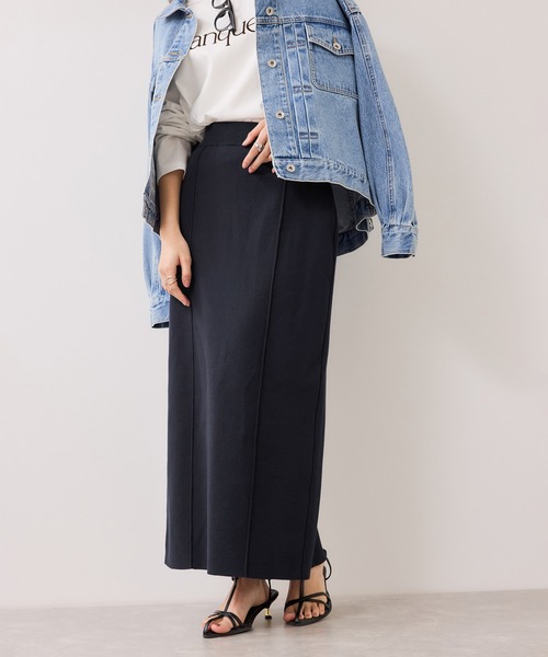 VIS（ビス）の「ピンタックデザインニットスカート（スカート・レディース・オフホワイト/ネイビー・FREE）」の2枚目の写真