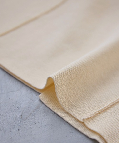 VIS（ビス）の「ピンタックデザインニットスカート（スカート・レディース・オフホワイト/ネイビー・FREE）」の9枚目の写真