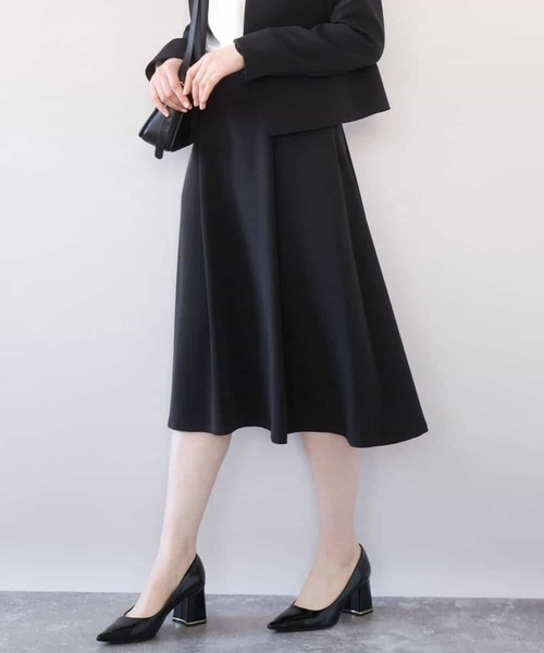 OFUON le MK（オフオンルエムケー）の「[セットアップ対応]ライトラブルクロス ウエストタックスカート/洗える/WEB限定サイズあり（スカート・レディース・ベージュ/ブラック・40/38/36）」の3枚目の写真