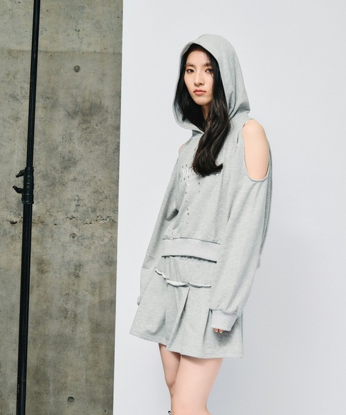 3.3 Field Trip （3.3フィールドトリップ）の「3.3 Field Trip／肩あきクロスフードプルオーバー（スウェット・レディース・グレー/ネイビー/ブラック・FREE）」の7枚目の写真