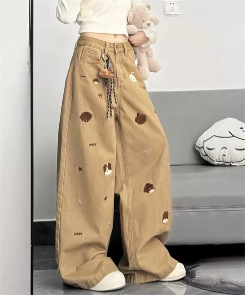 Dream garden(ドリームガーデン)の「刺繍モチーフワイドデニムパンツ(デニムパンツ・レディース・カーキ・XL/S/M/L)」の3枚目の写真