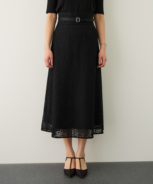 ROPE'（ロペ）の「ベルト付きセミフレアレーススカート/イージーケア（スカート・レディース・ブラック/オフホワイト・36/38）」の8枚目の写真