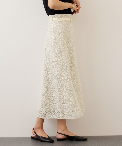 ROPE'（ロペ）の「ベルト付きセミフレアレーススカート/イージーケア（スカート・レディース・ブラック/オフホワイト・36/38）」の20枚目の写真