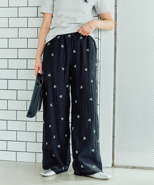 FREAK'S STORE（フリークスストア）の「限定展開　シアー 小花柄 刺繍 ルーズパンツ（その他パンツ・レディース・ブラック/モカ/ナチュラル・ﾌﾘ-）」の6枚目の写真