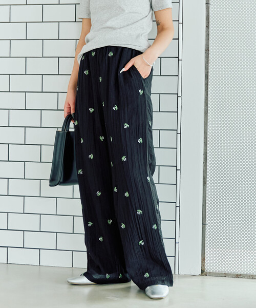 FREAK'S STORE（フリークスストア）の「限定展開　シアー 小花柄 刺繍 ルーズパンツ（その他パンツ・レディース・ブラック/モカ/ナチュラル・ﾌﾘ-）」の7枚目の写真