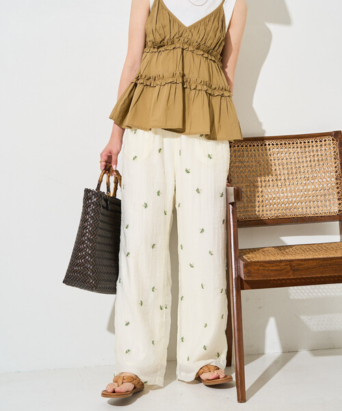 FREAK'S STORE（フリークスストア）の「限定展開　シアー 小花柄 刺繍 ルーズパンツ（その他パンツ・レディース・ブラック/モカ/ナチュラル・ﾌﾘ-）」の16枚目の写真