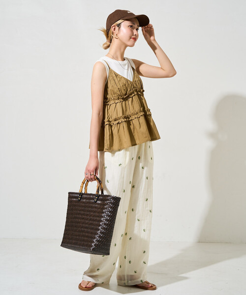 FREAK'S STORE（フリークスストア）の「限定展開　シアー 小花柄 刺繍 ルーズパンツ（その他パンツ・レディース・ブラック/モカ/ナチュラル・ﾌﾘ-）」の15枚目の写真