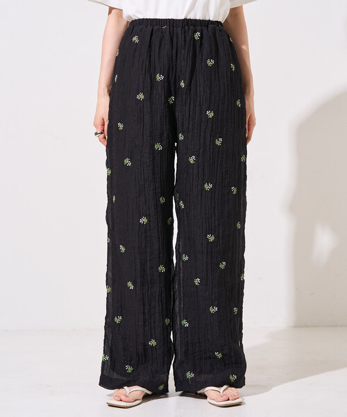 FREAK'S STORE（フリークスストア）の「限定展開　シアー 小花柄 刺繍 ルーズパンツ（その他パンツ・レディース・ブラック/モカ/ナチュラル・ﾌﾘ-）」の12枚目の写真