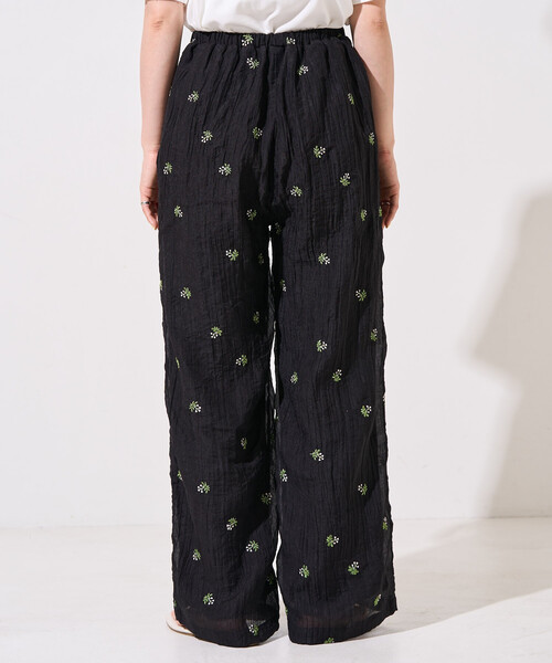 FREAK'S STORE（フリークスストア）の「限定展開　シアー 小花柄 刺繍 ルーズパンツ（その他パンツ・レディース・ブラック/モカ/ナチュラル・ﾌﾘ-）」の10枚目の写真