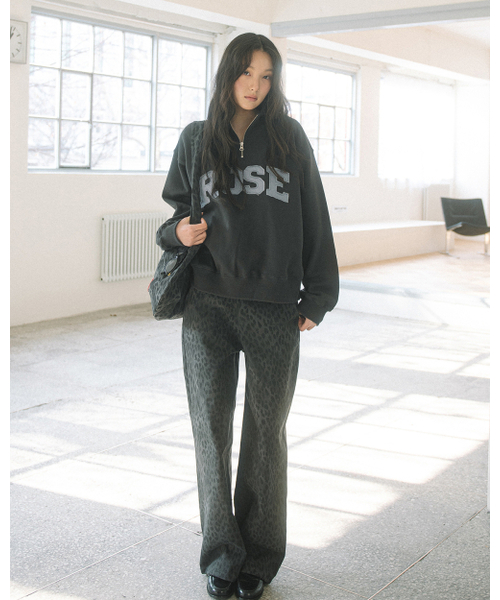 HAVISM（ヘビズム）の「ROSE APLIQUE QUARTER ZIP SWEATSHIRT(CHARCOAL)（スウェット・レディース・その他・ONE SIZE）」の2枚目の写真