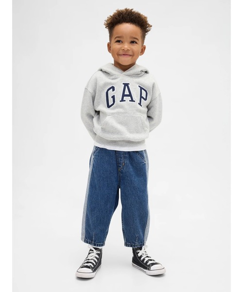 GAP(ギャップ)の「ツートーン プルオン バレルデニム (幼児・ベビー)(デニムパンツ・キッズ・ライトインディゴブルー・110cm/105cm/100cm/95cm/90cm/80cm/70cm)」の2枚目の写真