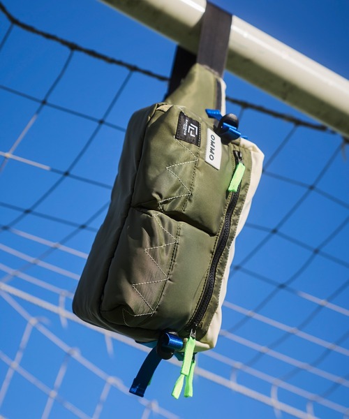 RAMIDUS（ラミダス）の「【RAMIDUS×OMMO】2WAY WAIST BAG（ボディバッグ/ウエストポーチ・レディース・ブラック/カーキ・F）」の6枚目の写真