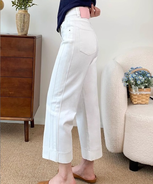 SallyLunn(サリーラン)の「ハイウエストセミワイドデニムパンツ(デニムパンツ・レディース・ブルー/ホワイト・LARGE/MEDIUM)」の4枚目の写真