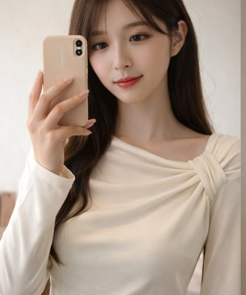 NoBelle(ノベル)の「サイドギャザー ワンショルダートップス(その他トップス・レディース・ブラック/アイボリー・M/S)」の5枚目の写真