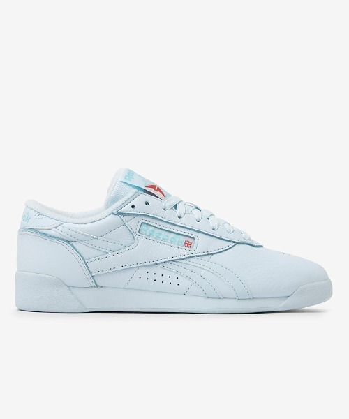 Reebok（リーボック）の「フリースタイル ロー / F/S LO（スニーカー・レディース・ホワイト/レッド/ブルー・22.0cm/26.0cm/25.5cm/25.0cm/24.0cm/24.5cm/23.5cm/22.5cm/23.0cm）」の3枚目の写真