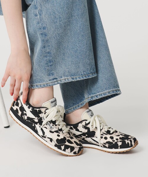Reebok(リーボック)の「<Reebok>CLASSIC AZ COW スニーカー(スニーカー・レディース・その他1・23cm/24cm/25cm)」の2枚目の写真