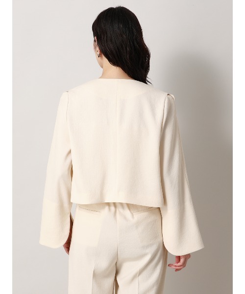 CIS.（シス）の「CIS. カーブショートジャケット ウォッシャブル ストレッチ ポリエステルカルゼ 無地（テーラードジャケット・レディース・ブラック/オフホワイト・36(7号)/38(9号)）」の10枚目の写真