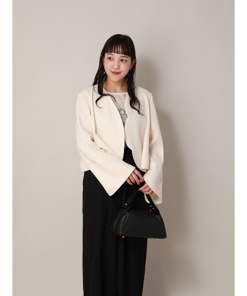 CIS.（シス）の「CIS. カーブショートジャケット ウォッシャブル ストレッチ ポリエステルカルゼ 無地（テーラードジャケット・レディース・ブラック/オフホワイト・36(7号)/38(9号)）」の20枚目の写真