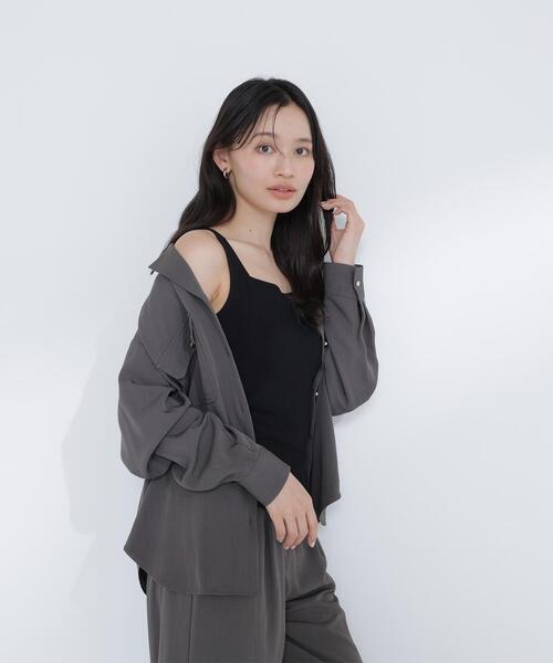 NATURAL BEAUTY BASIC(ナチュラルビューティーベーシック)の「◇ カップ付インナーシリーズ タンクトップ(タンクトップ・レディース・オフホワイト/ブラック・FREE)」の1枚目の写真