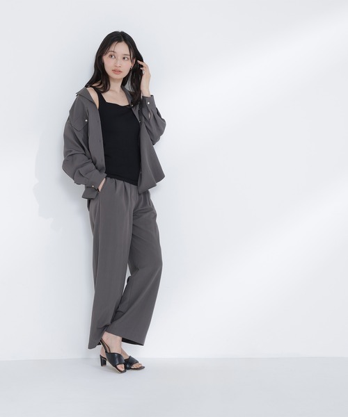 NATURAL BEAUTY BASIC（ナチュラルビューティーベーシック）の「◇ カップ付インナーシリーズ タンクトップ（タンクトップ・レディース・オフホワイト/ブラック・FREE）」の18枚目の写真