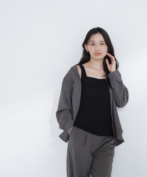 NATURAL BEAUTY BASIC（ナチュラルビューティーベーシック）の「◇ カップ付インナーシリーズ タンクトップ（タンクトップ・レディース・オフホワイト/ブラック・FREE）」の19枚目の写真