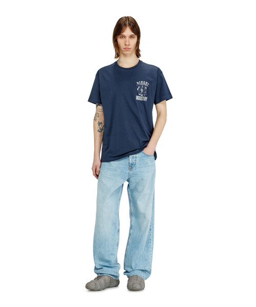 DIESEL(ディーゼル)の「メンズ Tシャツ T-NORM-V14(Tシャツ/カットソー・メンズ・ブルー系その他/ホワイト・LARGE/SMALL/MEDIUM/X-LARGE/XX-LARGE/X-SMALL/XXX-LARGE)」の3枚目の写真