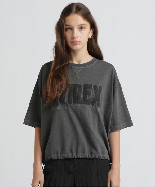 AVIREX(アヴィレックス)の「《直営店限定》FADE WASH SAGARA LOGO T-SHIRT(Tシャツ/カットソー・レディース・パープル/ライトグレー/オフホワイト/チャコールグレー・F)」の1枚目の写真