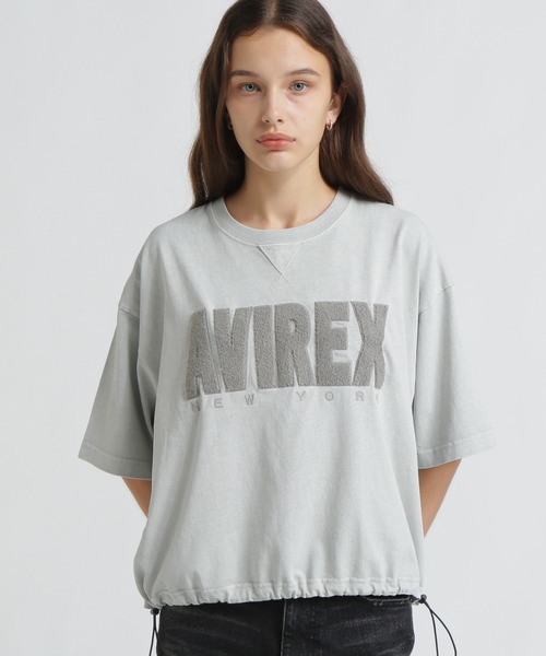 AVIREX(アヴィレックス)の「《直営店限定》FADE WASH SAGARA LOGO T-SHIRT(Tシャツ/カットソー・レディース・パープル/ライトグレー/オフホワイト/チャコールグレー・F)」の4枚目の写真