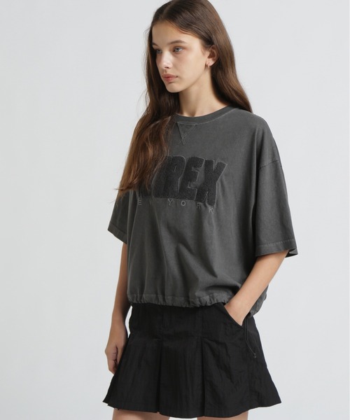AVIREX(アヴィレックス)の「《直営店限定》FADE WASH SAGARA LOGO T-SHIRT(Tシャツ/カットソー・レディース・パープル/ライトグレー/オフホワイト/チャコールグレー・F)」の5枚目の写真