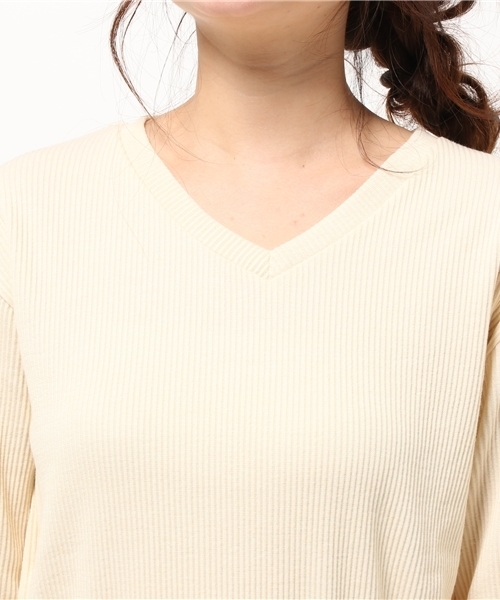 Chico(チコ)の「【who's who Chico】テレコVネック紐付ワンピース(ワンピース・レディース・アイボリー/ピンクベージュ/ライトグレー・FREE)」の11枚目の写真