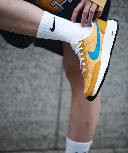 ACG(エィシージー)の「ACG LDV メンズシューズ / ACG LDV Men's Shoes IF2857-700 Dark Sulfur(スニーカー・メンズ・イエロー・26/26.5/27/27.5/28/24.5/25/25.5/28.5/29/29.5/30)」の2枚目の写真