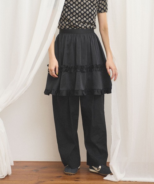 fig London(フィグロンドン)の「pure satin apron(スカート・レディース・ブラック/ホワイト・FREE)」の9枚目の写真