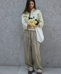 SIGREAT（シグレート）の「カチオンダブルバンドワイドパンツ_ベージュ（その他パンツ）」