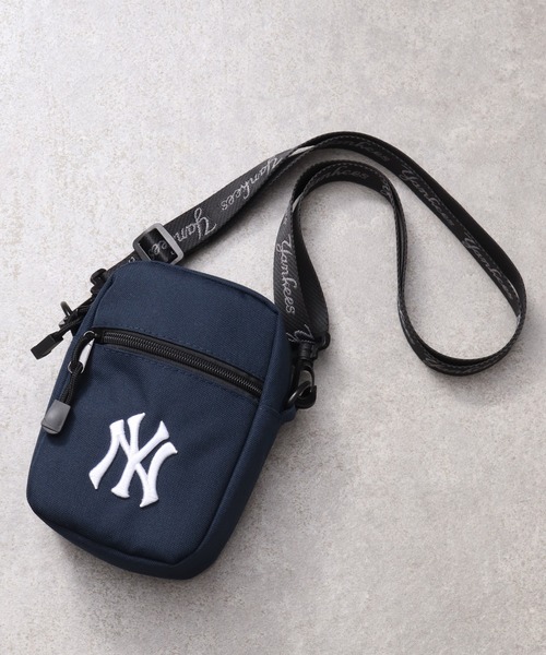 MLB(メジャーリーグベースボール)の「【MLB/メジャーリーグベースボール】MLB ワンポイントロゴ 縦型ミニショルダーバッグ(ショルダーバッグ・レディース・ブラック系1/グリーン系その他/ネイビー/ブラウン系その他2/ブラック系2/ブラウン系その他/ブラウン/グリーン系その他2・FREE)」の8枚目の写真