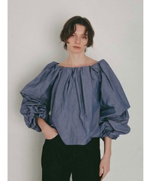 HER.（ハー）の「ボリュームスリーブオフショルブラウス（シャツ/ブラウス）」