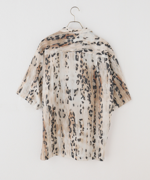 Couture d'adam（クチュールドアダム）の「COUTURE D'ADAM/クチュールドアダム Leopard Italian Print Open Coller Shirt（シャツ/ブラウス・レディース・ベージュ・38）」の2枚目の写真