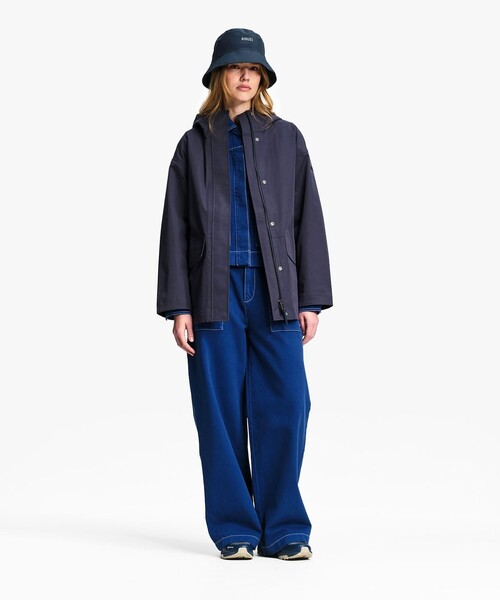 AIGLE(エーグル)の「透湿防水 3レイヤー ショートフレアジャケット(マウンテンパーカー・レディース・ダークネイビー/サンドベージュ/パープル・S/XS/M)」の19枚目の写真