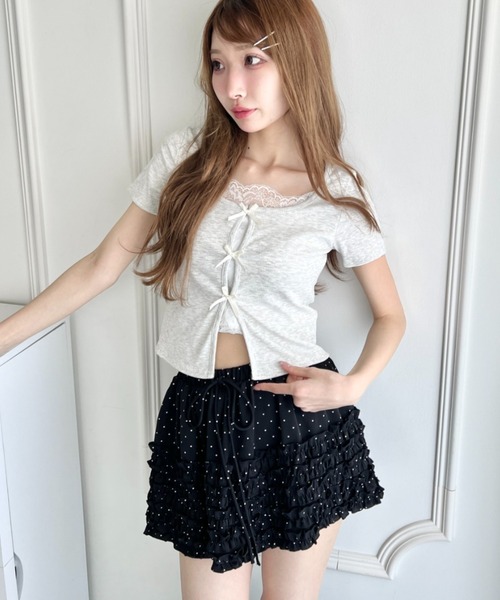 Loueme(ルエム)の「リボンレースレイヤードトップス(Tシャツ/カットソー・レディース・グレー/ブラック/ライトブルー/ホワイト/イエロー・FREE)」の3枚目の写真