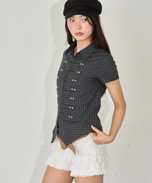 WHO'S WHO gallery(フーズフーギャラリー)の「【WEB限定】ナポレオンコンパクト半袖シャツ(シャツ/ブラウス・レディース・ブラック/ホワイト系その他/ブラック系その他/オフホワイト・FREE)」の12枚目の写真