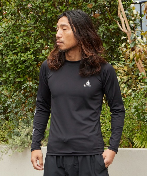 VOLCOM(ボルコム)の「VOLCOM/ボルコム PISTOL STONE LS RASH 長袖ラッシュガード 2026年 夏 夏服(ラッシュガード・メンズ・ホワイト/ブラック・M/L/XL)」の2枚目の写真